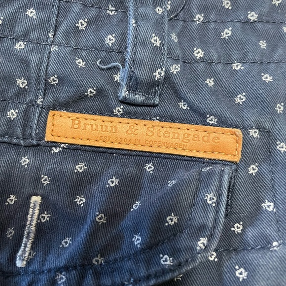 Mens shorts - Brunn and Stephane - Picture 2 of 4